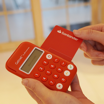 Dispositivo Get Mini con introducción de tarjeta bancaria